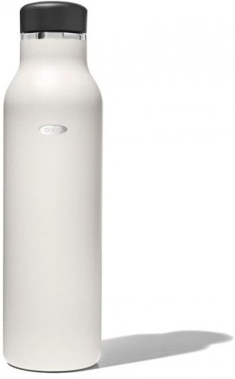 בקבוק שתייה תרמי עם פיה צרה 590 מ”ל מבית OXO - צבע לבן