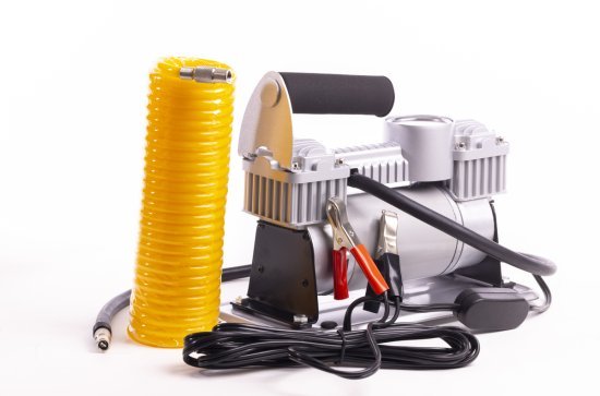 קומפרסור מקצועי לרכב בוכנה כפולה ONE